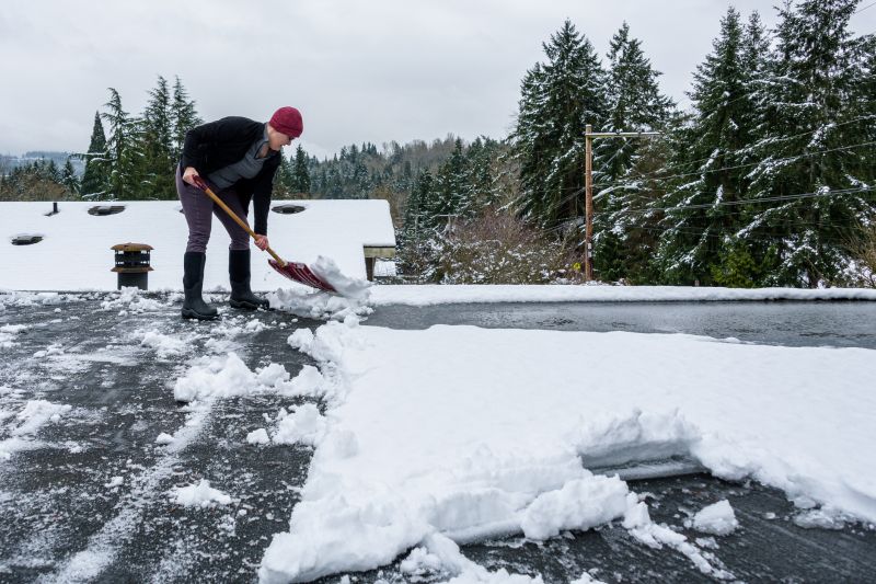Roof Snow Removal in Long Island, NY